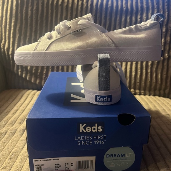 Keds Women's Cream Canvas Sneakers - Picture 1 of 2